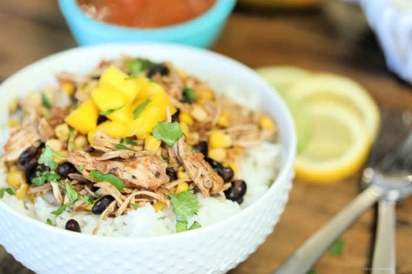 Get dinner on the table with very little effort thanks to these Easy Slow Cooker Meals for busy moms. Find over 20 recipes that are delicious and so easy.