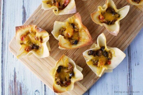 We have 25+ Quick and Easy Easter Appetizers that are simple to make and sure to be a hit. These recipes are budget friendly and easy to put together. We have 25+ Quick and Easy Easter Appetizers that are simple to make and sure to be a hit. These recipes are budget friendly and easy to put together.