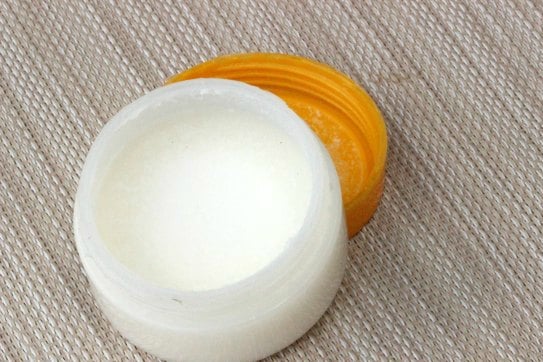 You are going to love this DIY face moisturizer. With only 2 ingredients anyone can make this DIY face cream. This cream is great for oily skin and for dry skin. I promise you are going to love this easy and frugal DIY anti-aging moisturizer. It is the best homemade face moisturizer. Try this DIY face cream made with coconut oil and young living essential oils. This DIY night cream works for sensitive skin too! #onecrazymom #DIYfacecream 