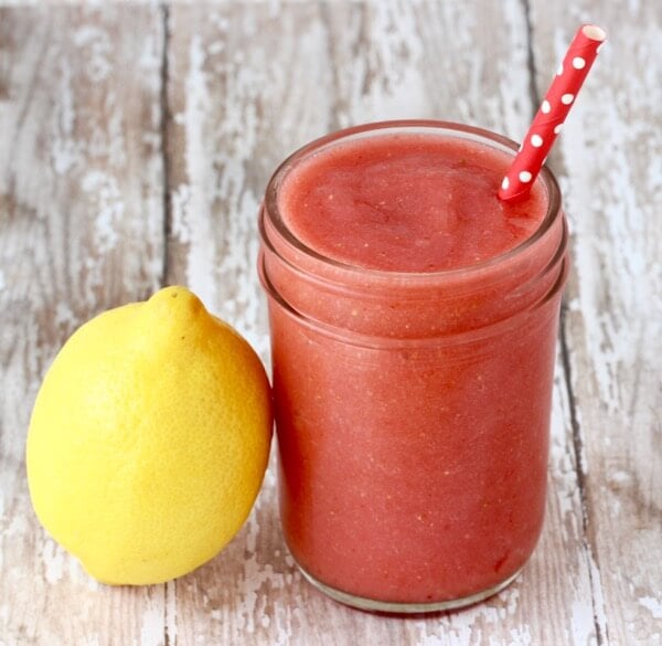 Check out the best 30+ lemonade recipes. You are going to love these homemade lemonade recipes for kids that are easy too. Check out these lemonade recipe homemade easy that include some strawberry, frozen, fresh, easy and lemon juice options too! #onecrazymom #lemonaderecipes 