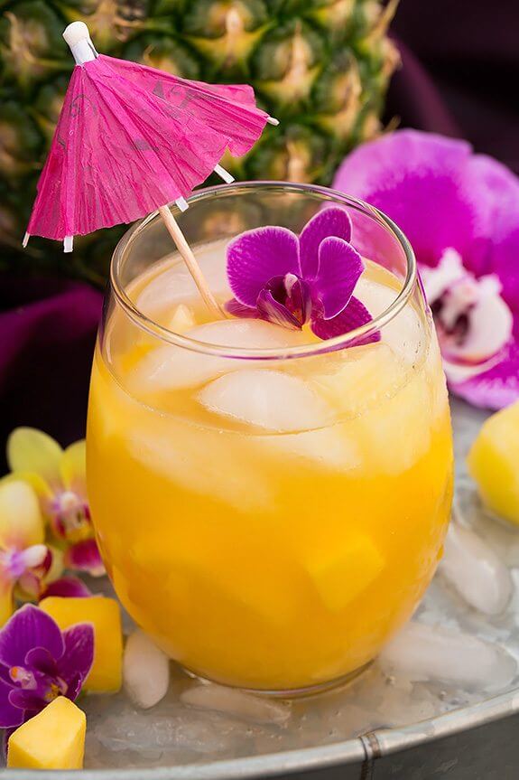 Check out the best 30+ lemonade recipes. You are going to love these homemade lemonade recipes for kids that are easy too. Check out these lemonade recipe homemade easy that include some strawberry, frozen, fresh, easy and lemon juice options too! #onecrazymom #lemonaderecipes 