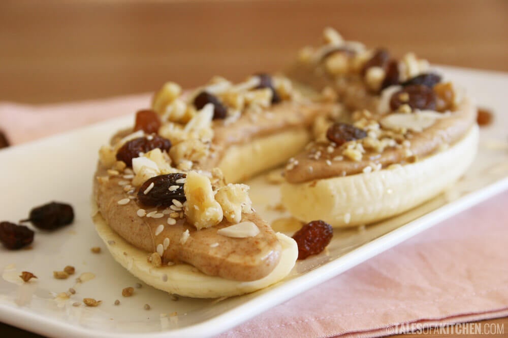 Check out these 30 back to school breakfast ideas. School mornings are crazy, especially the first week. These delicious and easy breakfast ideas will be a hit! Try these simple back to school breakfast recipes.