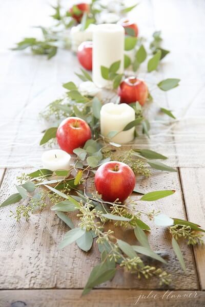 Find the best DIY Fall Centerpiece Ideas for your home. Easy Fall centerpiece ideas to make your home festive and ready for Fall without breaking the bank.