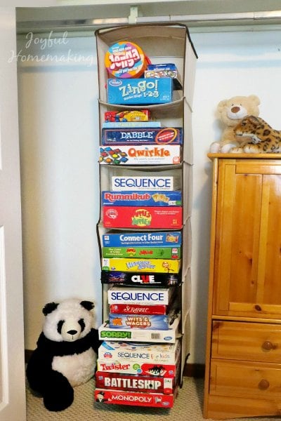 Find easy kids toy storage ideas here. Creative ways to bring order to all the piles of toys. 15 kids storage solutions that won't break the bank. Ideas that are simple and easy! 