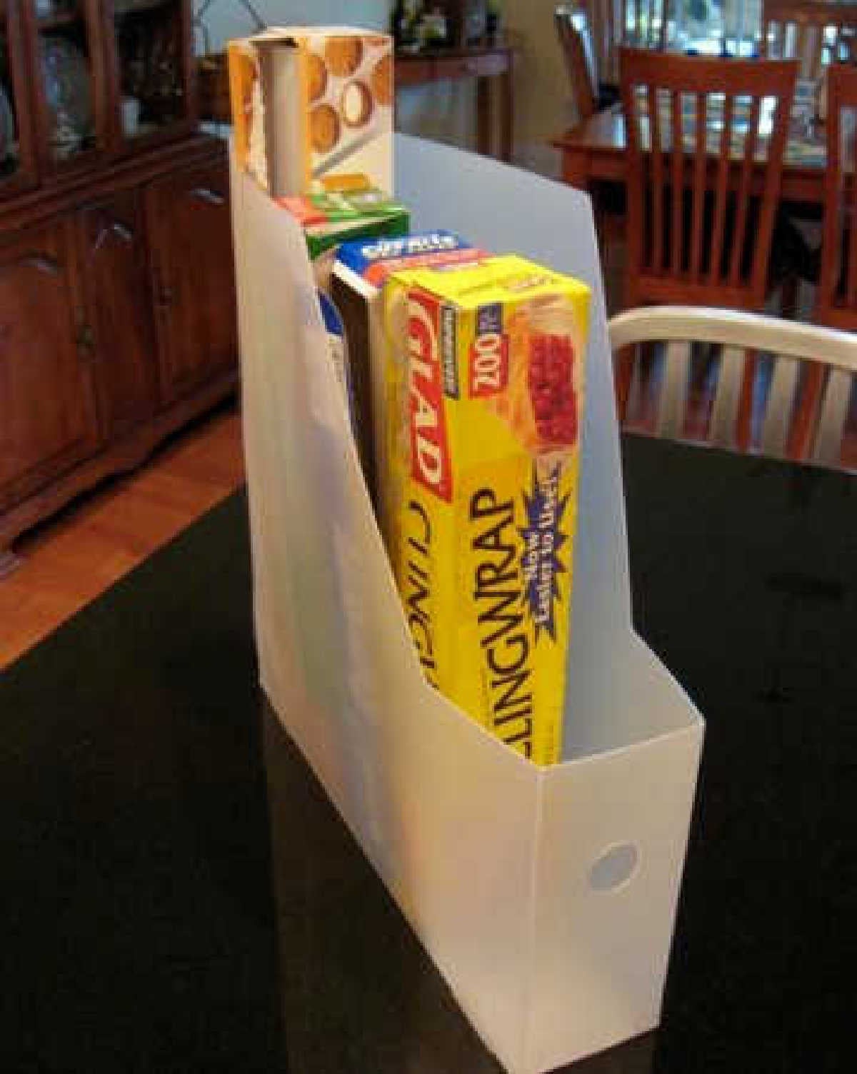 Pantry organization ideas do not have to cost a fortune. Learn How to organize your pantry with these 17 easy pantry organization ideas.