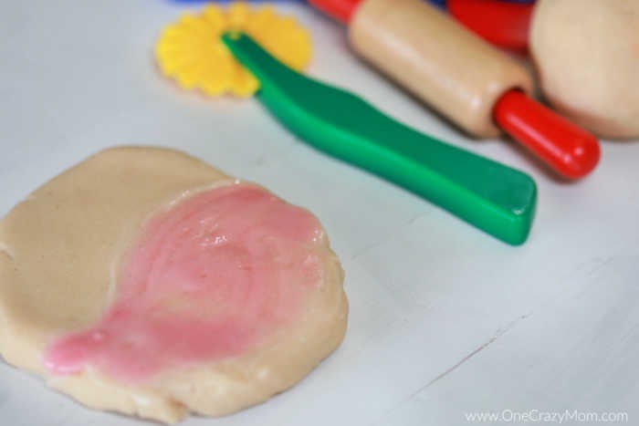 If your kids love playdough, they are going to go crazy over Color Changing Homemade Playdough Recipe. Impress your kids with color changing playdough!