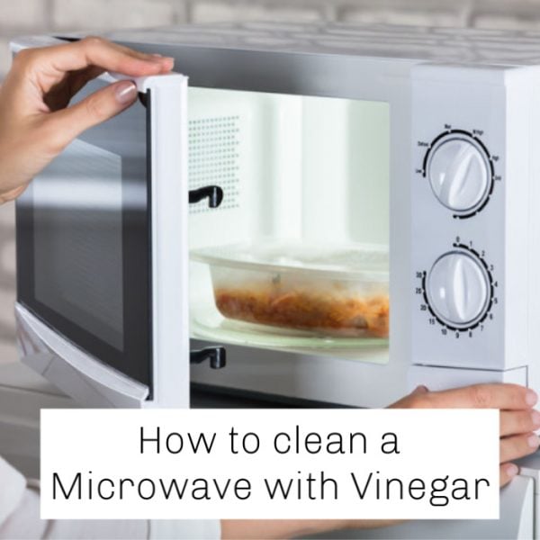 How to clean microwave with vinegar Easy microwave cleaning hack
