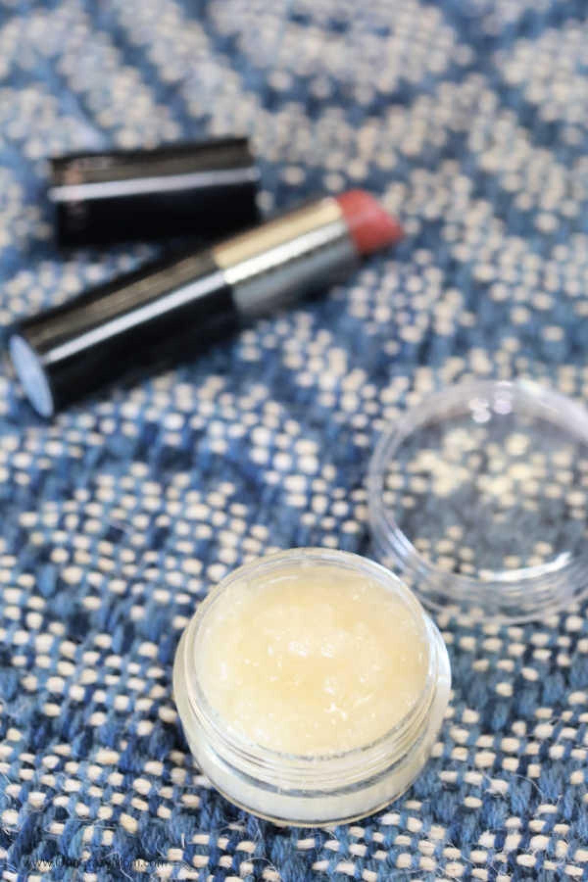 Make this easy DIY Lip Scrub that will leave your lips soft and exfoliated.  With only 4 ingredients, you can easily make this lip scrub recipe.