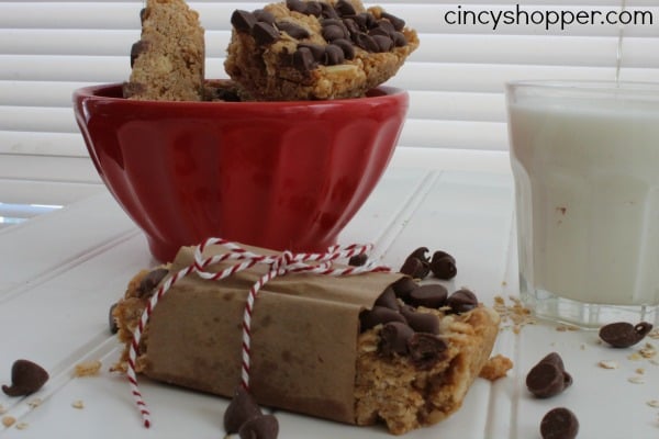 We have over 25 healthy snacks for toddlers they will love and actually want to eat! Find snacks that are easy to make and sure to be a hit.