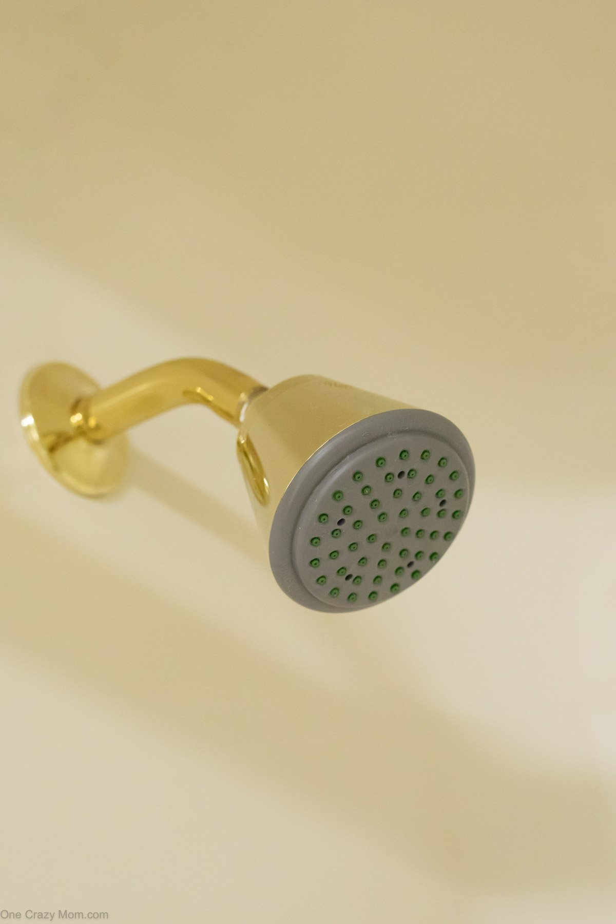 Shower head after being cleaned.