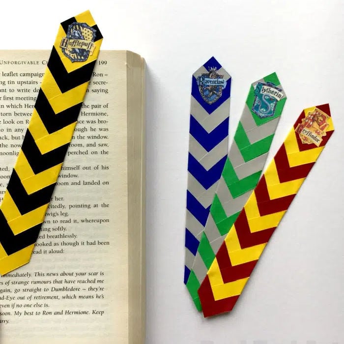 Bookmark Ideas 31 DIY Bookmark Ideas