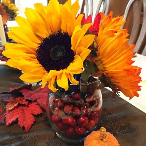 christmas-vase-filler-ideas-31-easy-and-gorgeous-ideas