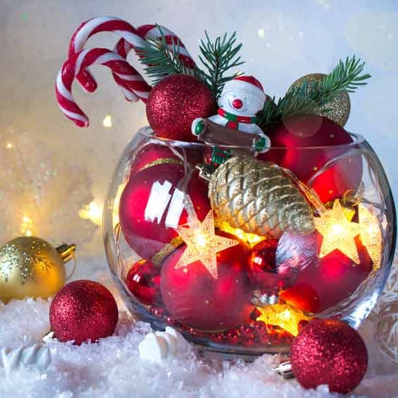 christmas-vase-filler-ideas-31-easy-and-gorgeous-ideas
