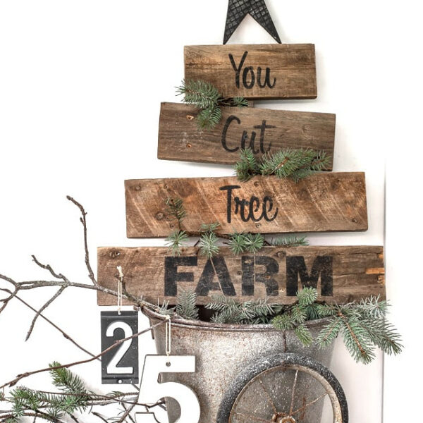 Christmas Pallet Ideas - 25 Christmas Ideas with Pallets